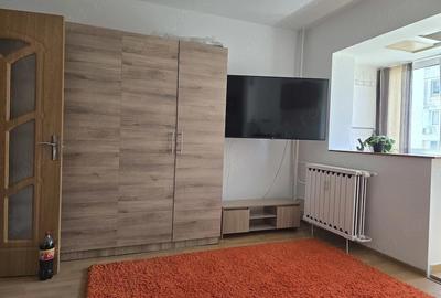 Garsonieră decomandată în Central - 1