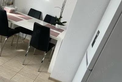 Inchiriez apartament 2 camere , decomandat zona Lenin - 1