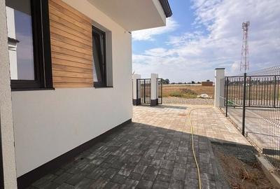 Duplex cu 3 camere cu Canalizare în Moșnița Nouă - 6