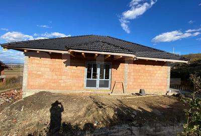 Casa moderna pe parter, semifinisata, teren 500 mp - Apahida Casa moderna pe parter, semifinisata, teren 500 mp - Apahida - 2