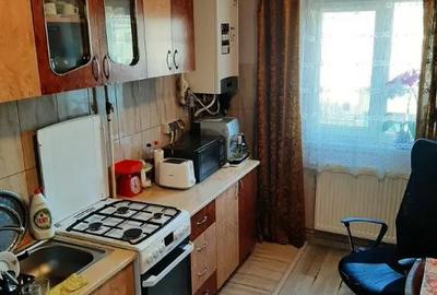 Apartament cu 3 camere decomandat în Republicii - 1