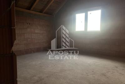 Casa individuala la rosu, teren 700mp, Giarmata - 11