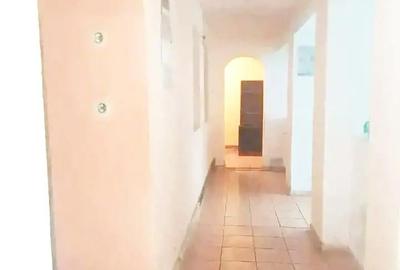 Casă cu 3 camere cu Teren 1500 Mp în Nădab