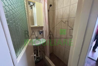 Garsoniera mobilata in Tractorul, aproape de Coresi - 5