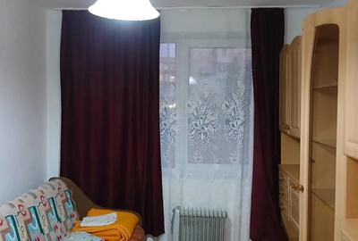 Inchiriez garsoniera etajul 1 - 7