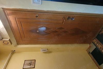 De vanzare apartament 3 camere, Viziru I, decomandat, etaj 5 10 - 6