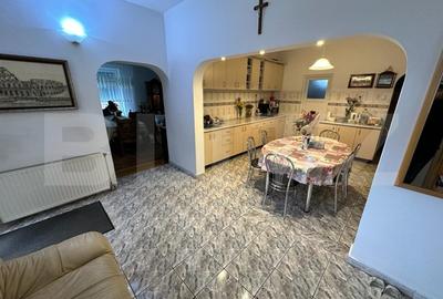 Apartament , cu curte  , 97mp , zona centrala - 6