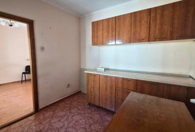 Casă individuală cu 5 camere cu Canalizare în Capitol - 6
