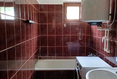Apartament cu 3 camere semidecomandat în Central - 2