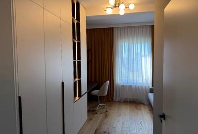 Casă cu 4 camere cu Canalizare în Central - 6