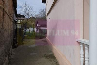 Casă cu 3 camere cu Teren 340 Mp în Poiana - 1