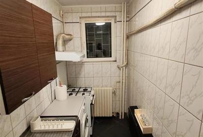 Garsonieră decomandată, mobilată în Tei - 11