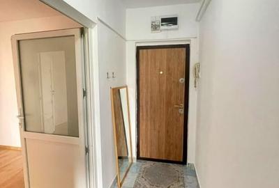 Apartament cu 2 camere decomandat în Podu Roș - 9