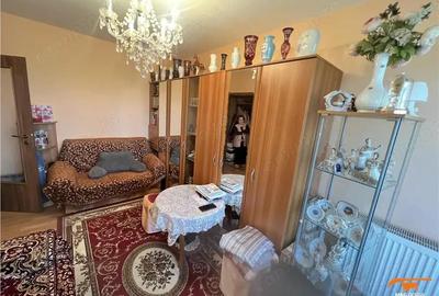 1 camera decomandat etaj 1 Giroc la 5 min de Profi, LOC DE PARCARE 1 camera decomandat etaj 1 Giroc la 5 min de Profi, LOC DE PARCARE - 2