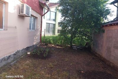 Casă cu 3 camere decomandat în Central - 2