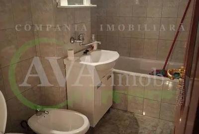 Apartament 3 camere decomandat zona Mioritei - 13