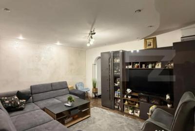 Apartament cu 3 camere semidecomandat, mobilat în Comuna din Paris - 1