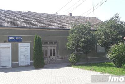 Casă cu 5 camere cu Teren 1600 Mp în Central - 10