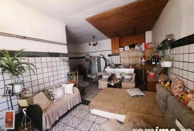 Casă cu 12 camere cu Teren 1050 Mp în Steaua - 2