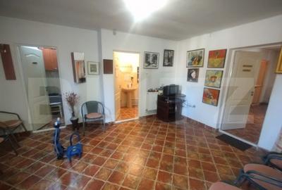 Spațiu comercial, de 70 mp, în Central - 1