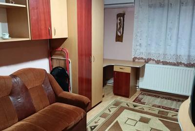 Inchiriez garsoniera zona Rogerius - 4