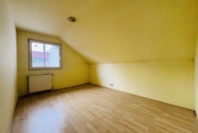 Casă cu Teren 420 Mp în Central - 2