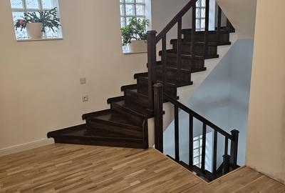 Casă cu 4 camere cu Teren 270 Mp în Mogoșoaia - 2