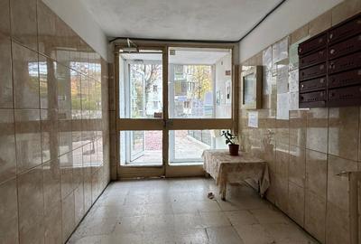 Titan 2 Camere Etaj 1 49 Mp Bloc Reabilitat 10 Min Metrou 10 Min Parc IOR - 10