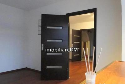 Spațiu comercial, de 52 mp, în Podu Roș