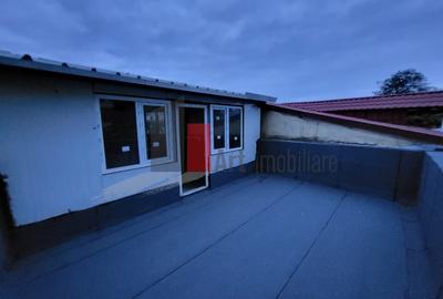 Piata Rosetti, casa Yeni, constructie 2002, finisata complet - 5