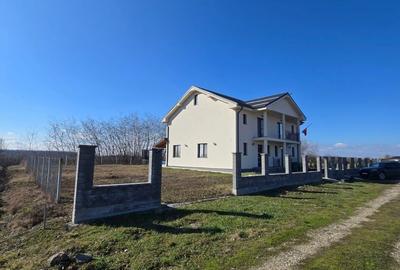 Casă cu 4 camere în Central - 6