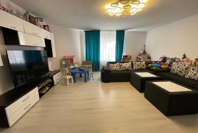 Comuna 1 Decembrie, vila cu 12 camere si restaurant