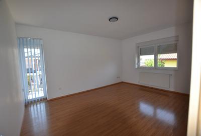 Vila de 200 mp in curte de 800 mp - 6