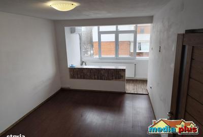 Apartament cu 2 camere semidecomandat în Central - 8