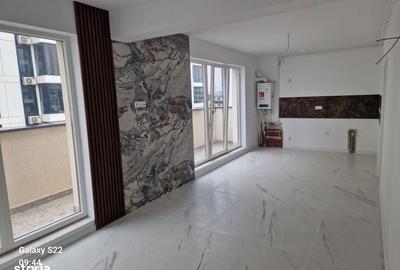 Apartament cu 3 camere în Roșu