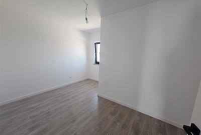 Duplex cu 4 camere cu Canalizare în Ipotești - 4