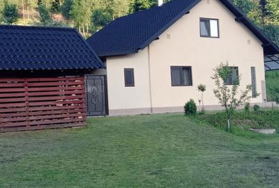 Casă cu 4 camere în Slătioara - 2