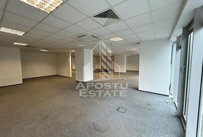 Birou, de 131 mp, în Central - 3