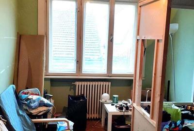 4 cam dec loc parcare in curte vedere intre Tribunal si Punctele Cardinale - 2