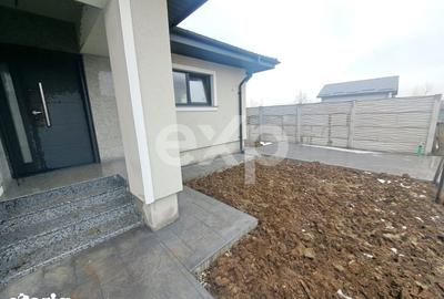 Casă cu 3 camere cu Teren 375 Mp în Vidra - 2
