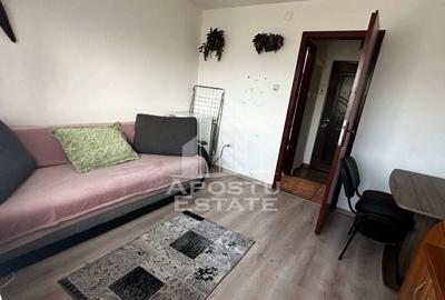 Garsoniera in zona UMT, etaj intermediar, ideal pentru investitie - 2