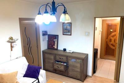 Apartament cu 2 camere semidecomandat în Baba Novac