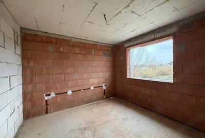 Casa individuala 4 camere, 120mp utili, 405mp teren in Utvin - 2