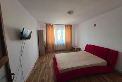 Apartament cu 2 camere decomandat în 9 Mai - 6