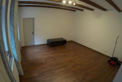 Apartament cu 2 camere semidecomandat în Centrul Istoric - 2