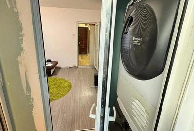 Apartament cu 2 camere semidecomandat în CET