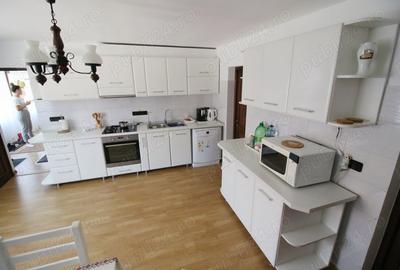 Casă cu 5 camere cu Teren 5707 Mp în Unciuc - 9
