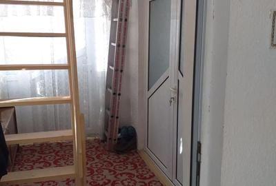 Casă cu 5 camere cu Teren 1122 Mp în Cocorăștii Caplii - 1