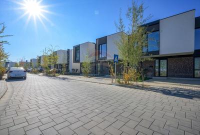 Vila luminoasa cu 4 camere si panouri solare in Amber FOREST Tunari - 20