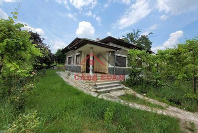 Casă cu 4 camere în Băicoi - 19